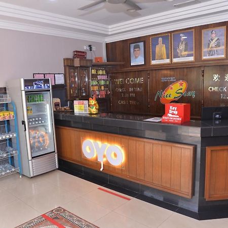 Nice Stay Hotel Raub Exterior foto
