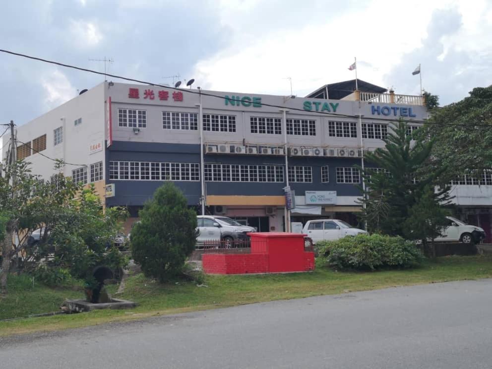 Nice Stay Hotel Raub Exterior foto